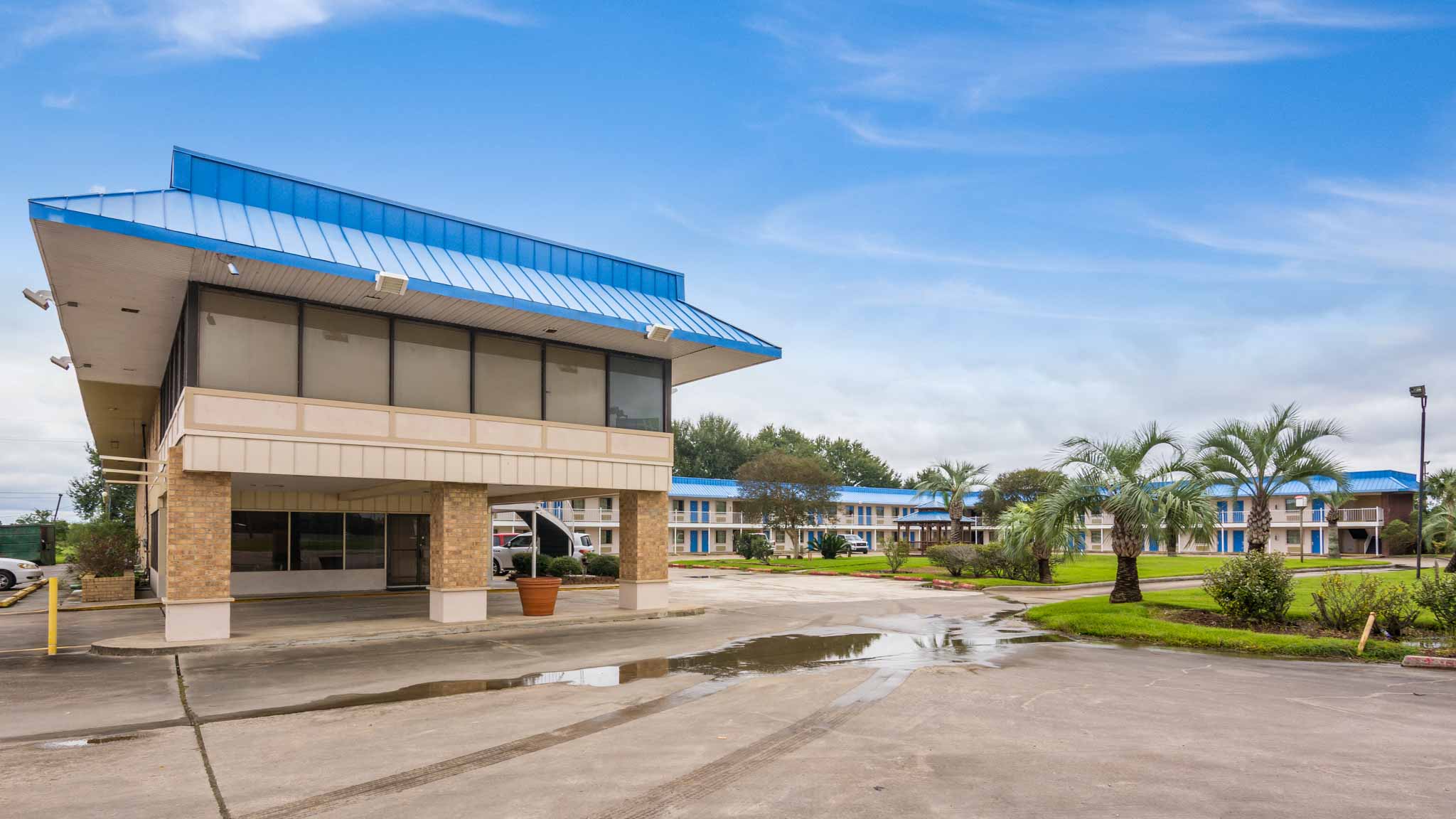 Motel 6 Winnie, TX, Motel 6 Winnie, Book @ $50