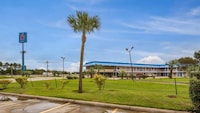 Motel 6 Winnie, TX