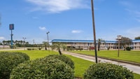 Motel 6 Winnie, TX