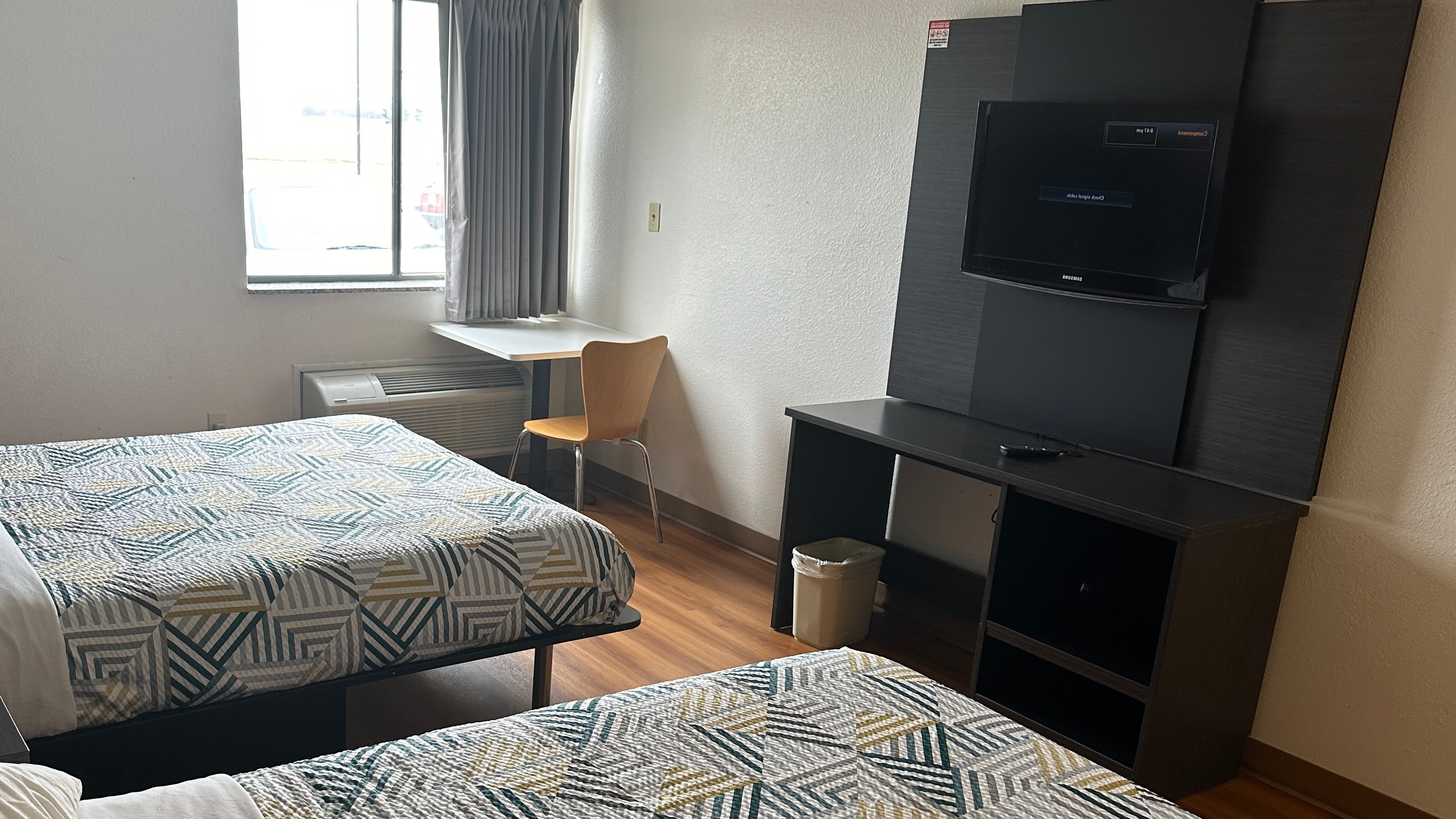 Motel 6 Opelika, AL, Motel 6 Opelika AL, Book @ $68