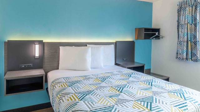 1 Full Bed | Mobility Access Tub, Nsmk