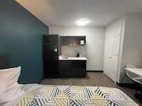 Studio 6 Extended Stay - Huntsville, AL University Drive
