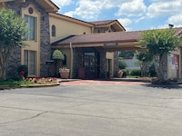 Studio 6 Extended Stay - Huntsville, AL University Drive