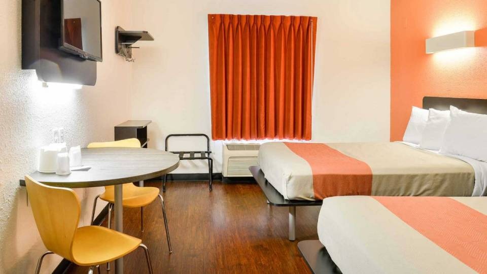 Motel 6 Toledo, OH, Toledo_e4c22077, Toledo