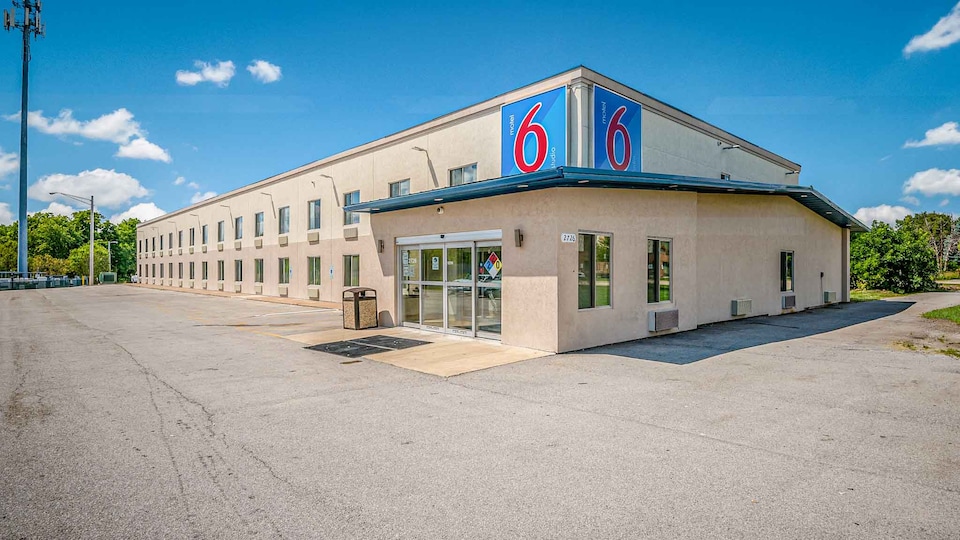 Studio 6 Peoria, IL, C61523, Peoria IL