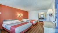 Motel 6 Stockton, CA - Charter Way West
