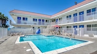 Motel 6 Stockton, CA - Charter Way West