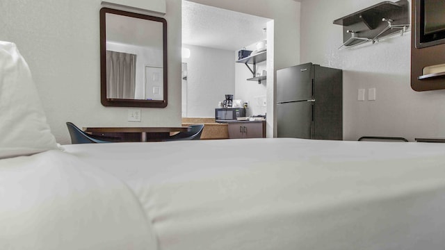 1 Queen Bed | Non-Smoking, Kitchen