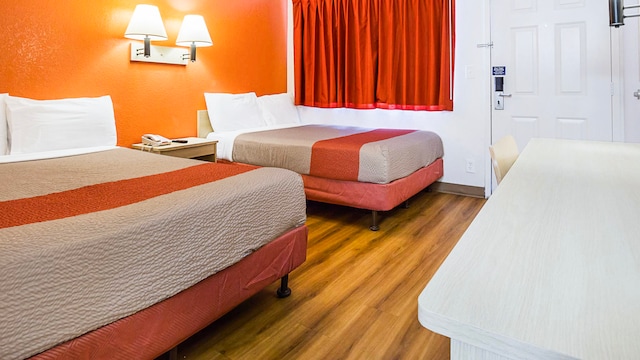 2 Full Beds | Mini Fridge