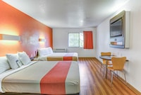 Motel 6 Portland, OR - Tigard West