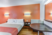 Motel 6 Portland, OR - Tigard West