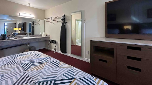 1 King Bed | Non-Smoking, Micfridge