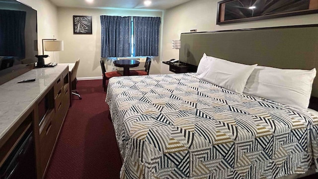 1 King Bed | Mobil Access Tub Nsmk Micfridg