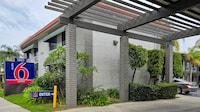 Studio 6 Suites Santa Ana, CA