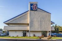 Motel 6 Grove City, OH