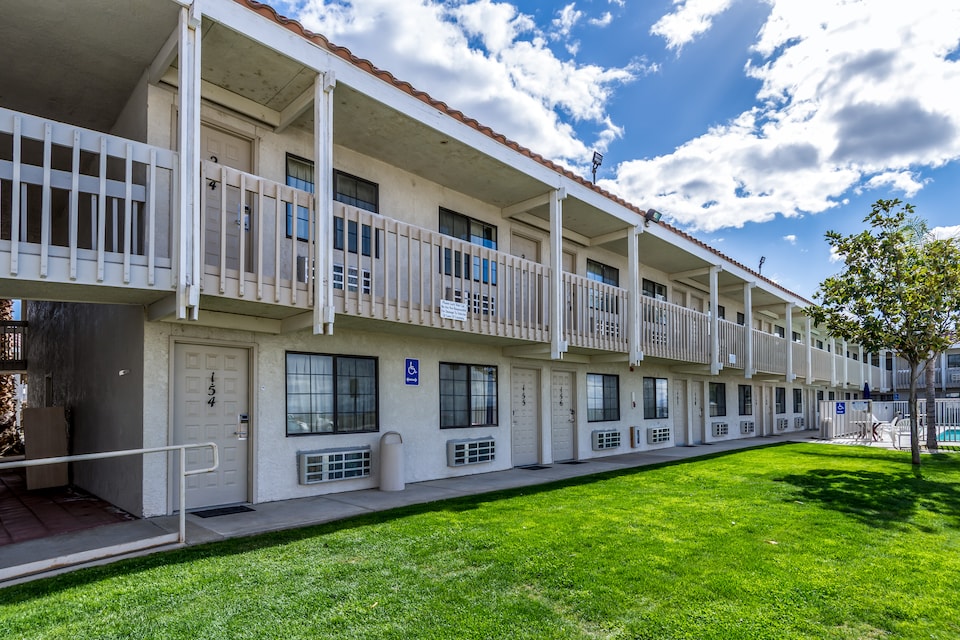 Studio 6 Buttonwillow, CA, BUTTONWILLOW, BUTTONWILLOW