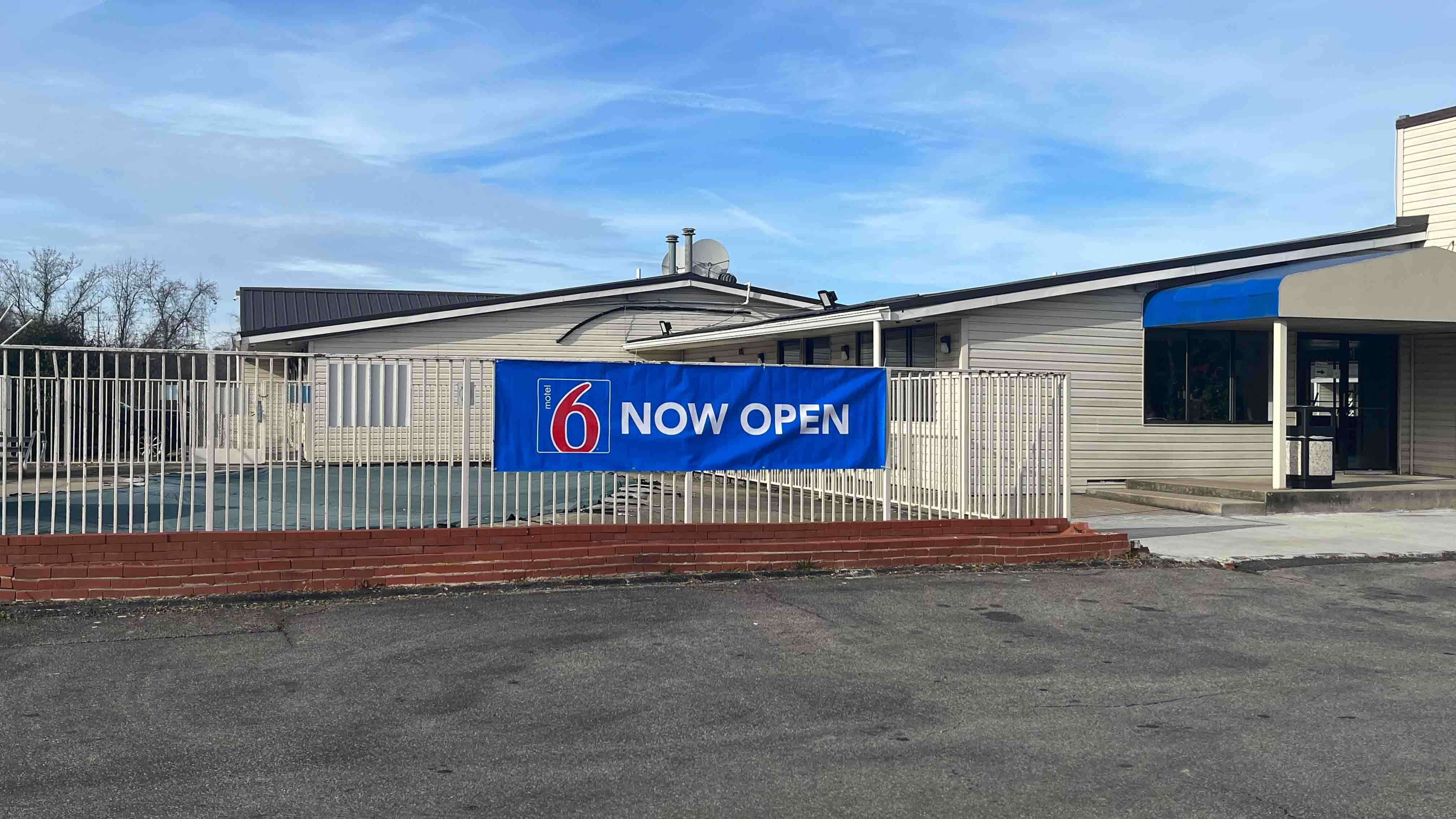 Motel 6 Cross Lanes, WV - Affordable Budget-Stay