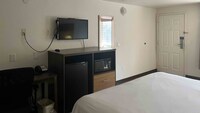 Motel 6 Cross Lanes, WV–Goff Mountain Rd
