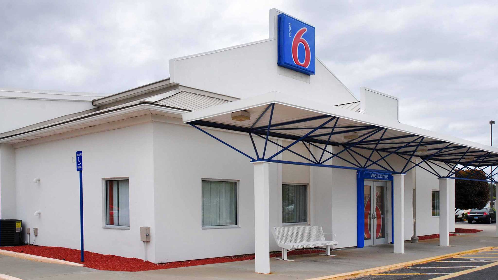 Motel 6 Seekonk, MA - Providence East Budget