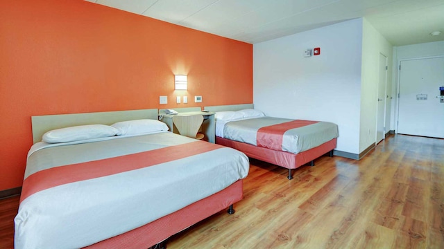 2 Queen Beds | Mobil Access Tub Nsmk Micfridg