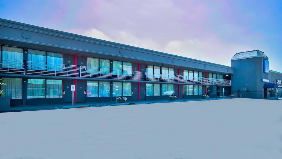 Motel 6 Louisville, KY - Airport - Fair Expo, C40213, Louisville