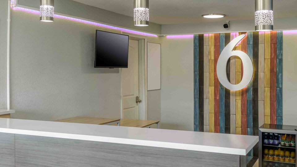 Motel6 Topeka, KS - Northwest, Topeka KS, Topeka