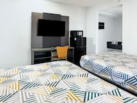 Motel 6 Bradenton, FL