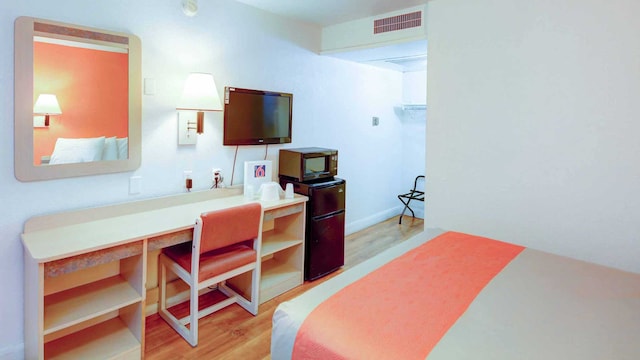 1 Queen Bed | Non-Smoking, Micfridge