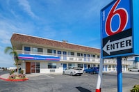 Motel 6 Lost Hills, CA