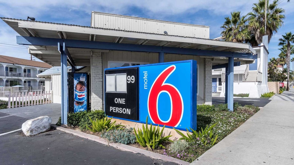Motel 6 Oceanside, CA – Marina, Oceanside, Oceanside