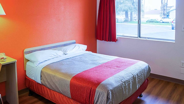 1 Queen Bed | Mini Fridge