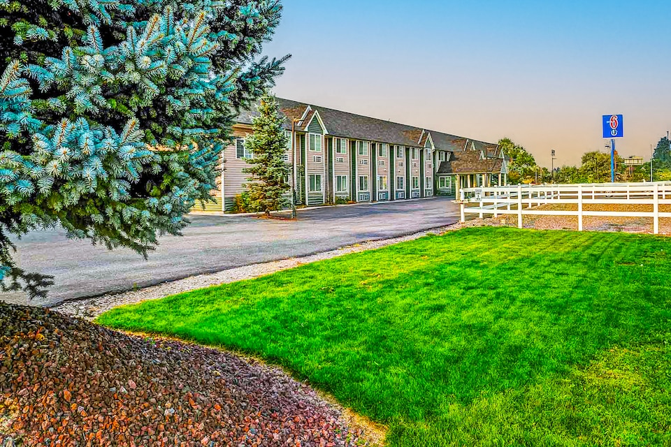 Motel 6 Idaho Falls, ID - Snake River, Idaho Falls, Idaho Falls