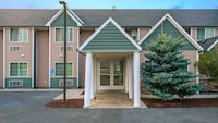 Motel 6 Idaho Falls, ID - Snake River