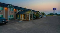 Motel 6 Idaho Falls, ID - Snake River
