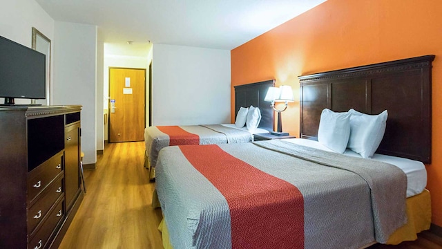 2 QUEEN BEDS | NON-SMOKING