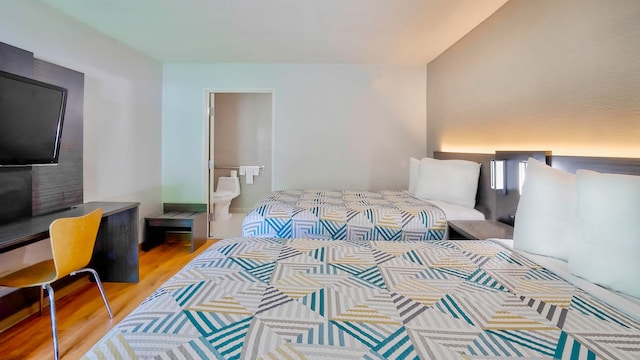 2 Full Beds | Mobility Accessible Tub Smk