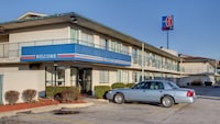 Motel 6 Owensboro, KY