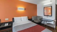Motel 6 Omaha, NE - Central