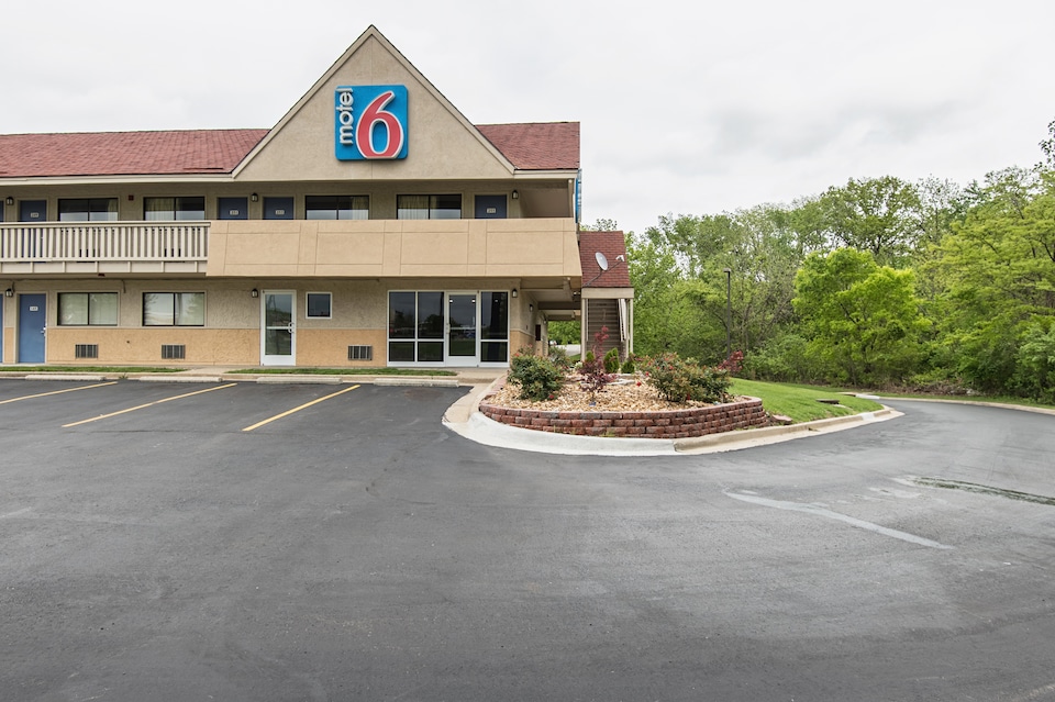 Motel 6 Overland Park, KS, Overland Park_91982005, Overland Park