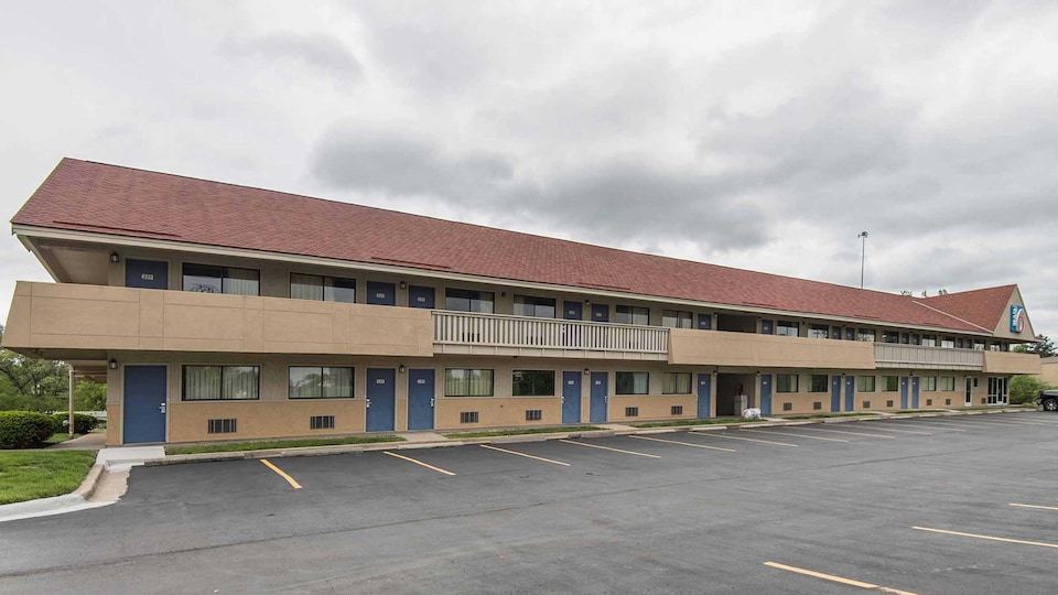 Motel 6 Overland Park, KS, Overland Park_91982005, Overland Park