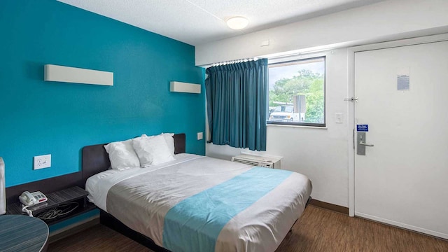 1 Queen Bed | Non-Smoking