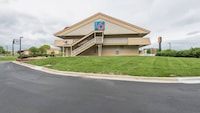 Motel 6 Overland Park, KS
