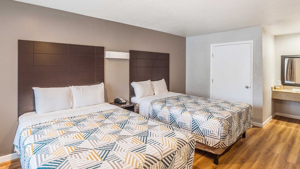 Motel 6 Dallas, TX, C75203, Dallas