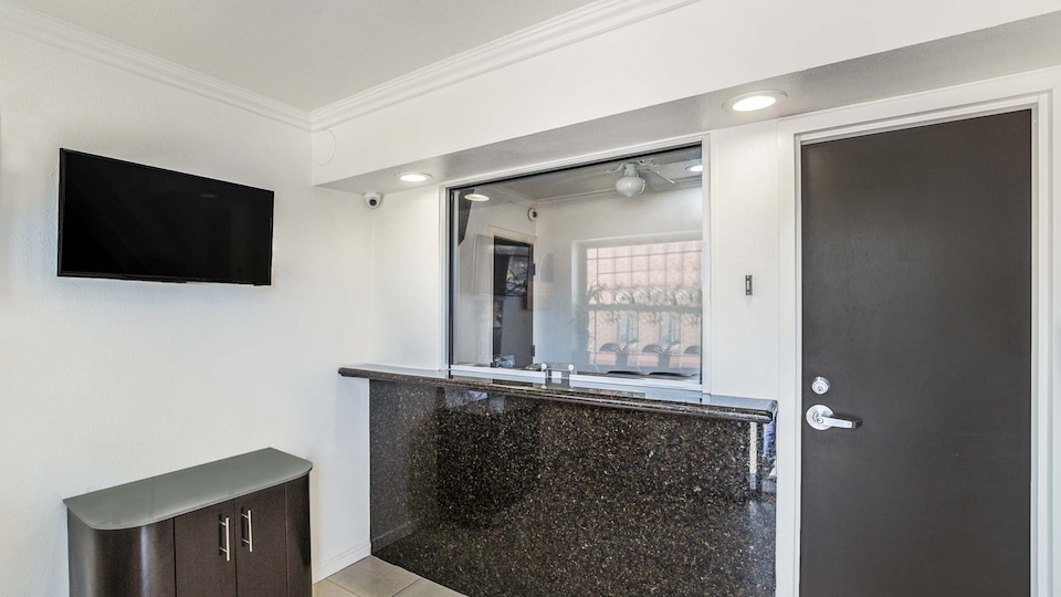 Motel 6 Dallas, TX, C75203, Dallas