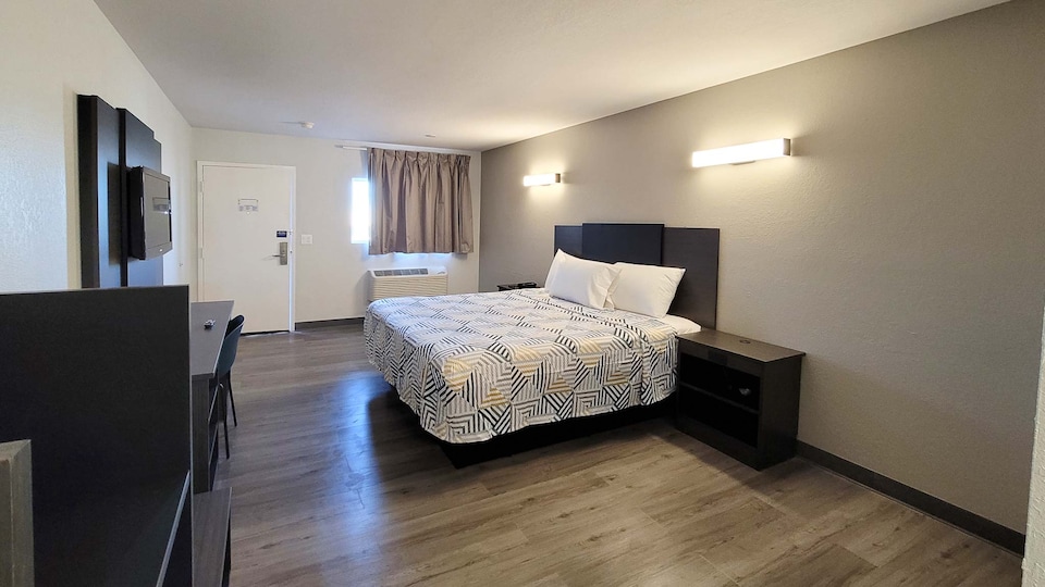 Motel 6 Wichita, KS – South I-35, C67216, Wichita KS