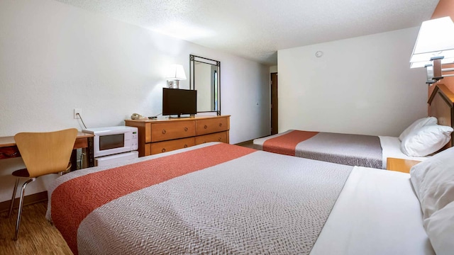 2 FULL BEDS | NON-SMOKING, MICFRIDGE