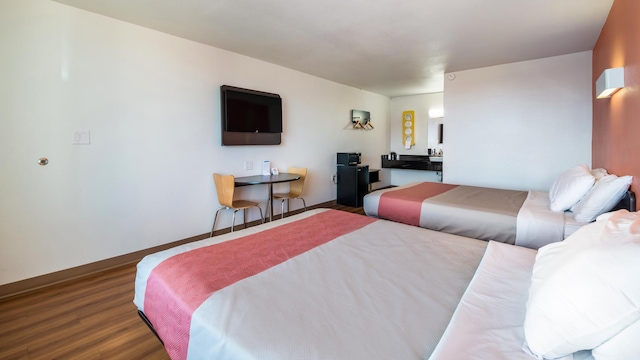 2 Camas Queen | No fumadores, Microondas