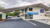 Motel 6 Framingham, MA - Boston West