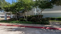 Studio 6 Dallas, TX - Northwest