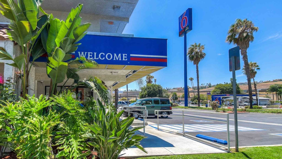 Motel 6 Pomona, CA - Los Angeles, C91711, Pomona CA